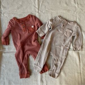 Easy-peasy kids jumpers pair